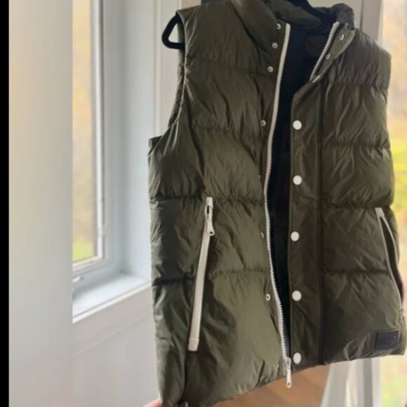 Brand New PAJAR Featherless Puffer Vest - Picture 13 of 16